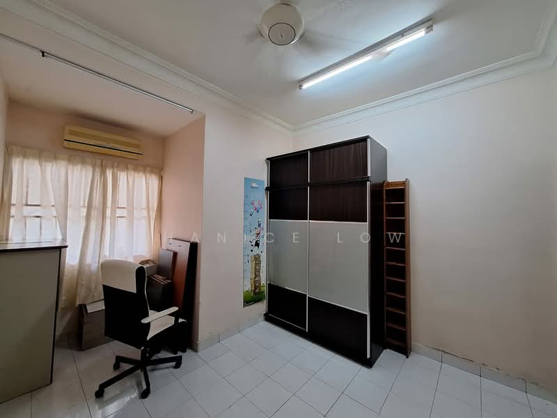 2-storey Terraced House for Sale in Bandar Puteri Puchong (Puchong) - Shanice Low - Study - PropertyGuru.com.my