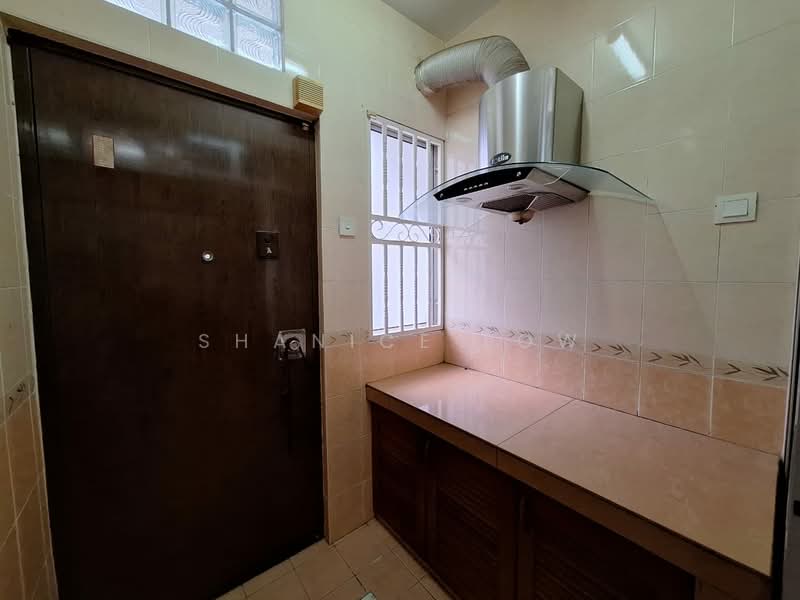 2-storey Terraced House for Sale in Bandar Puteri Puchong (Puchong) - Shanice Low - Kitchen - PropertyGuru.com.my