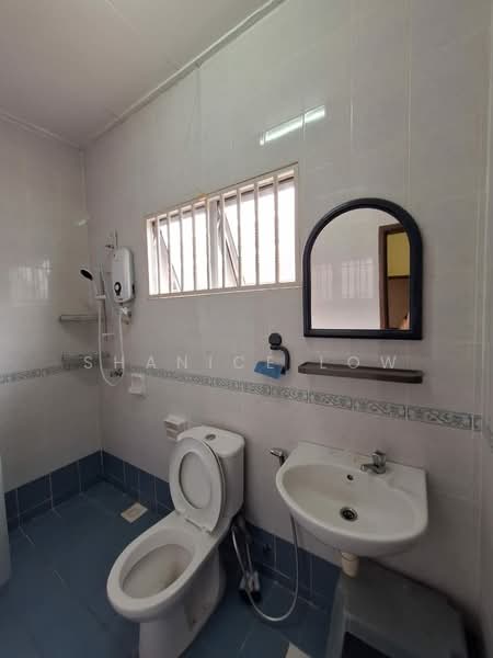2-storey Terraced House for Sale in Bandar Puteri Puchong (Puchong) - Shanice Low - Bathroom - PropertyGuru.com.my