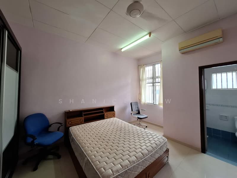 2-storey Terraced House for Sale in Bandar Puteri Puchong (Puchong) - Shanice Low - Bedroom - PropertyGuru.com.my