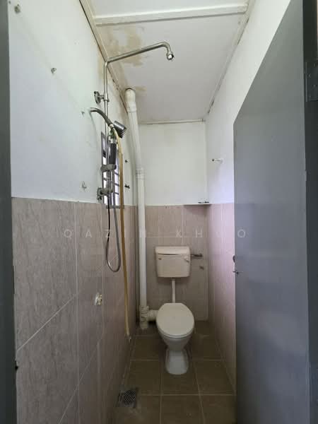 2-storey Terraced House for Rent in Kelebang (Ipoh) - Qazin Khoo - Bathroom - PropertyGuru.com.my