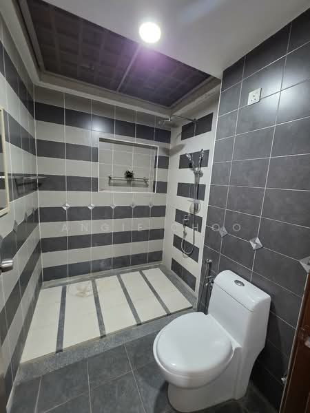 Semi-Detached House for Sale in Nilai (Negeri Sembilan) - Angie Choo - Bathroom - PropertyGuru.com.my