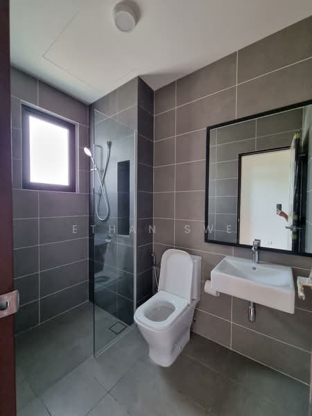 Alstonia Hilltop Homes @ BRP untuk Untuk Dijual - RM 2,200,000, Mac 2026 - Bathroom - PropertyGuru.com.my