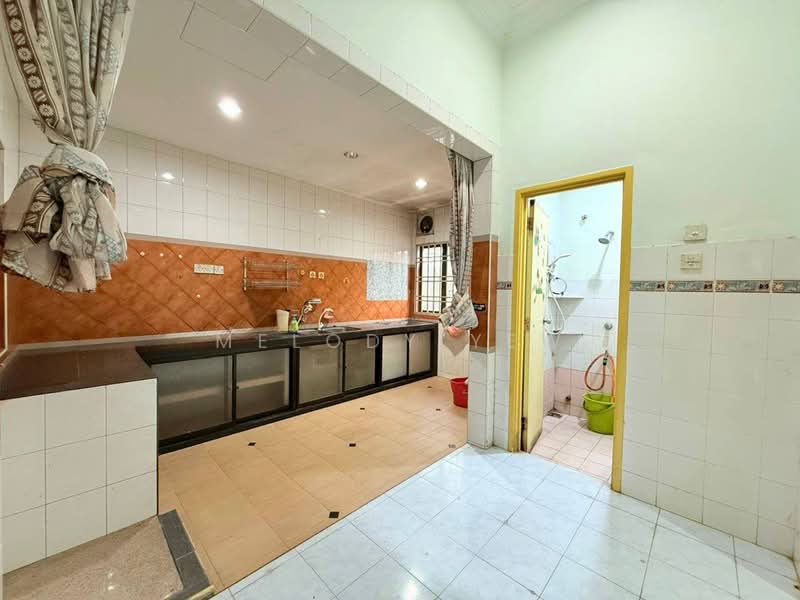 1-storey Terraced House for Sale in Skudai (Johor) - Melody Yew - Kitchen - PropertyGuru.com.my