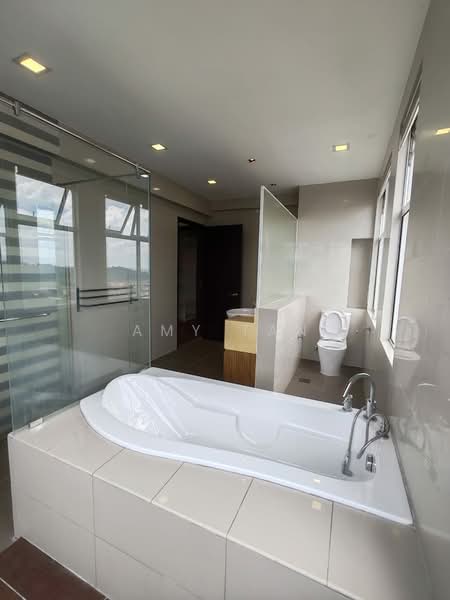 Condominium for Rent at 9 Bukit Utama Condominium - Amy Tan - Bathroom - PropertyGuru.com.my