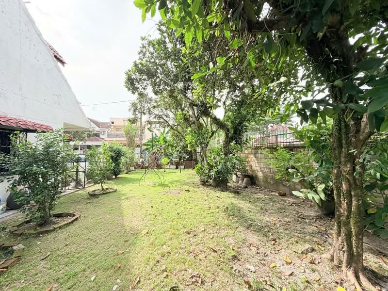 2-storey Terraced House for Sale in Taman Sri Cheras (Cheras) - Shiqin Saidin - Garden - PropertyGuru.com.my