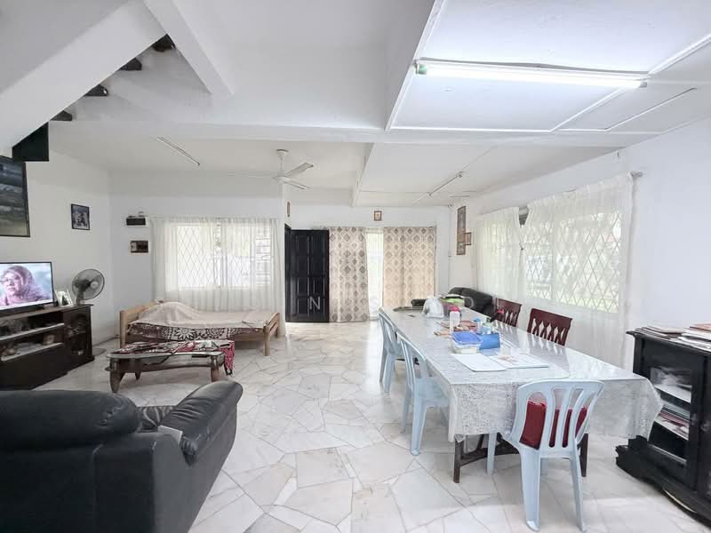 2-storey Terraced House for Sale in Taman Sri Cheras (Cheras) - Shiqin Saidin - Living Room - PropertyGuru.com.my