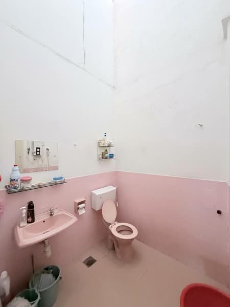 2-storey Terraced House for Sale in Taman Sri Cheras (Cheras) - Shiqin Saidin - Bathroom - PropertyGuru.com.my