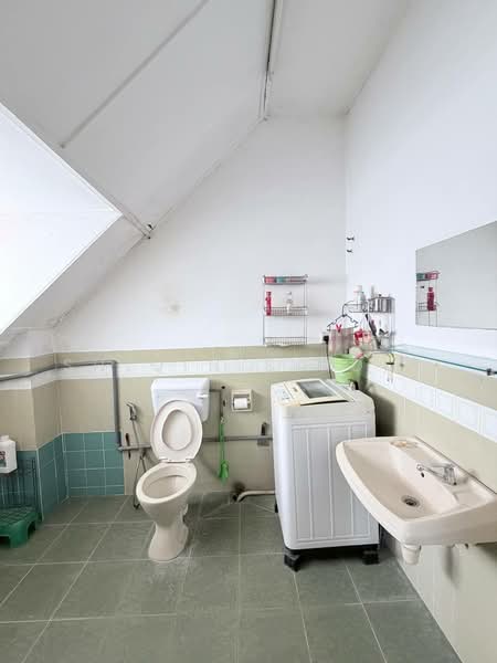 2-storey Terraced House for Sale in Taman Sri Cheras (Cheras) - Shiqin Saidin - Bathroom - PropertyGuru.com.my