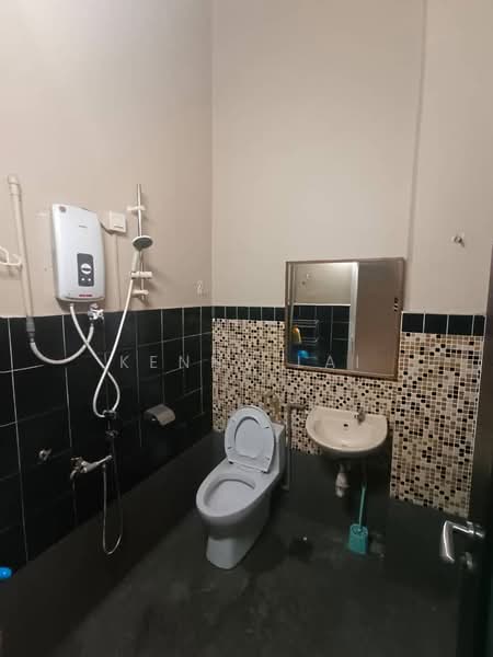 Bandar sungai long untuk Untuk Disewa - RM 1,700 /bulan, Mac 2026 - Bathroom - PropertyGuru.com.my
