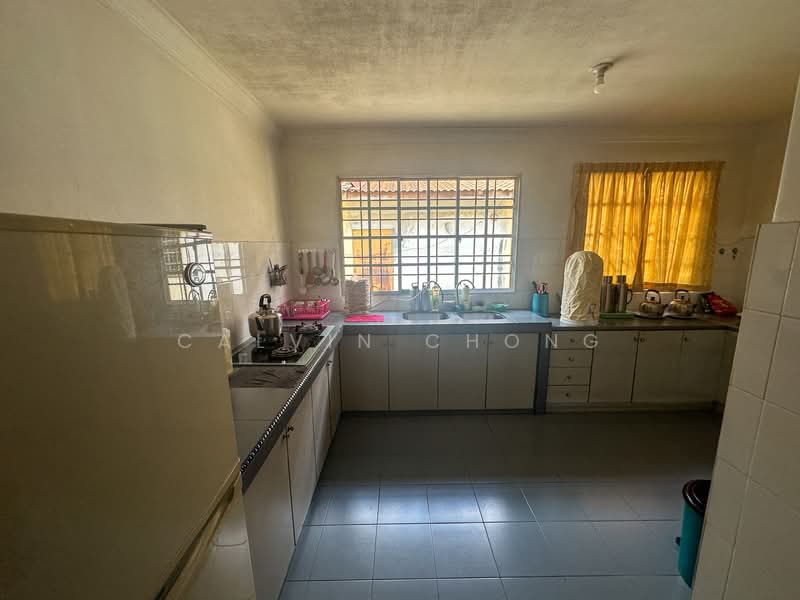Rumah Teres 2 Tingkat untuk Dijual di Puchong (Selangor) - Calvin Chong - Kitchen - PropertyGuru.com.my