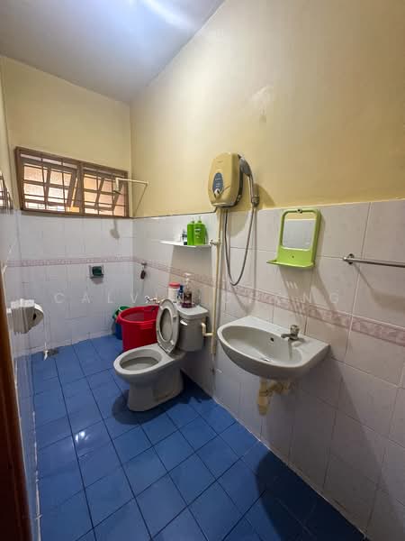 Rumah Teres 2 Tingkat untuk Dijual di Puchong (Selangor) - Calvin Chong - Bathroom - PropertyGuru.com.my