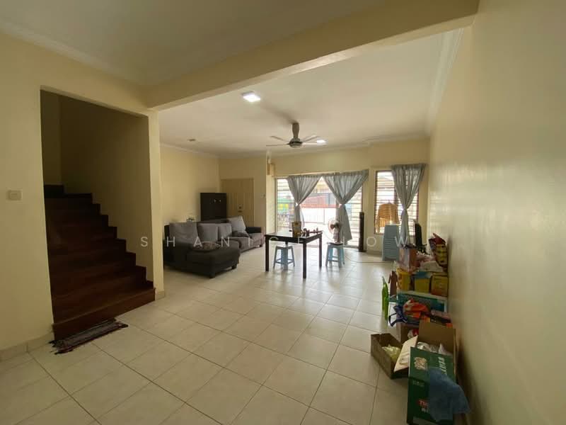 2-storey Terraced House for Sale in Bandar Puteri Puchong (Puchong) - Shanice Low - Living Room - PropertyGuru.com.my