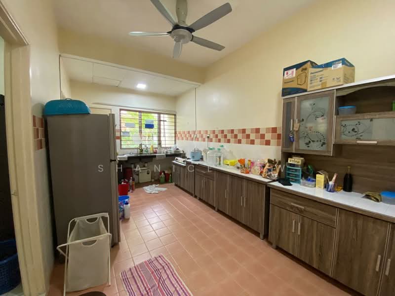 2-storey Terraced House for Sale in Bandar Puteri Puchong (Puchong) - Shanice Low - Kitchen - PropertyGuru.com.my