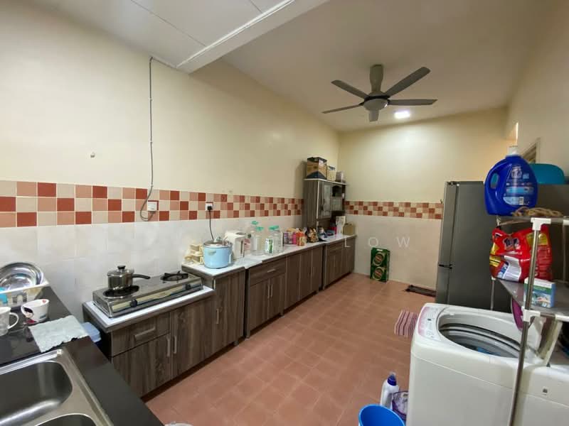 2-storey Terraced House for Sale in Bandar Puteri Puchong (Puchong) - Shanice Low - Kitchen - PropertyGuru.com.my