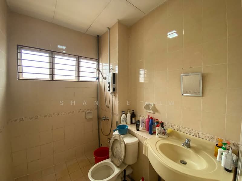 2-storey Terraced House for Sale in Bandar Puteri Puchong (Puchong) - Shanice Low - Bathroom - PropertyGuru.com.my