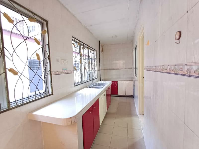 2-storey Terraced House for Sale in Bandar Puteri Puchong (Puchong) - Shanice Low - Kitchen - PropertyGuru.com.my