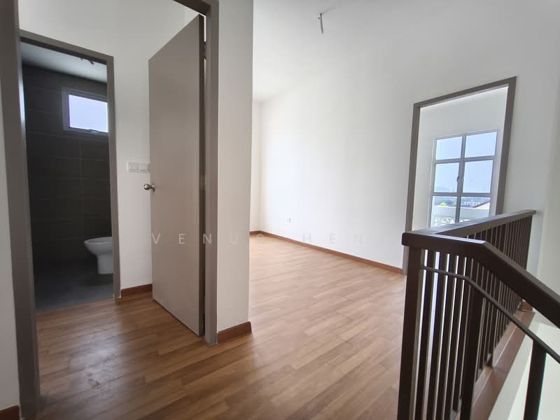 Semi-Detached House for Sale in Kajang (Selangor) - Venus Heng - Bathroom - PropertyGuru.com.my