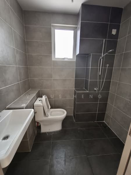 Semi-Detached House for Sale in Kajang (Selangor) - Venus Heng - Bathroom - PropertyGuru.com.my