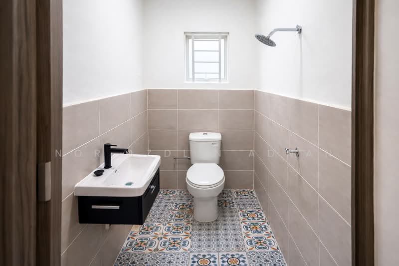 2-storey Terraced House for Sale in Taman Sri Tanjung (Semenyih) - Nor Azdlin Adnan - Bathroom - PropertyGuru.com.my