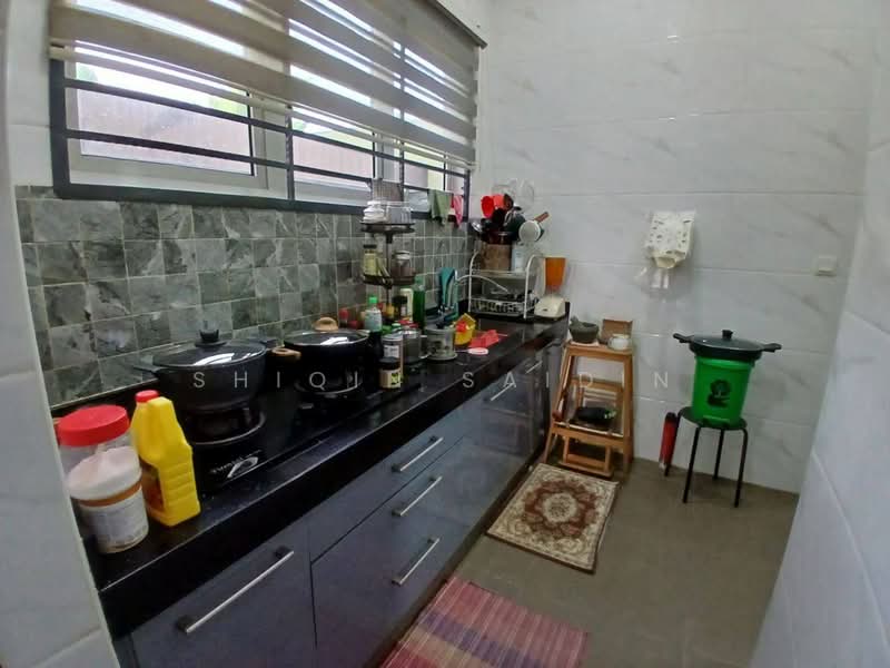 Bungalow for Sale in Shah Alam (Selangor) - Shiqin Saidin - Kitchen - PropertyGuru.com.my