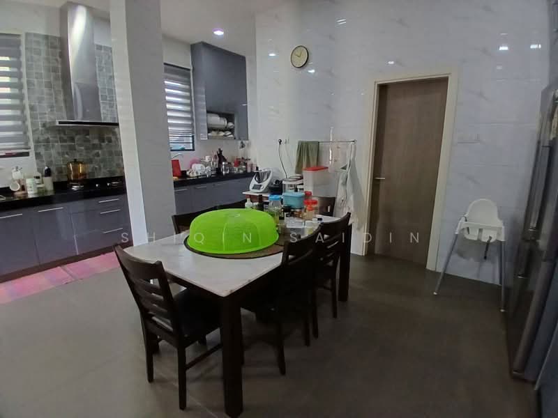 Bungalow for Sale in Shah Alam (Selangor) - Shiqin Saidin - Kitchen - PropertyGuru.com.my