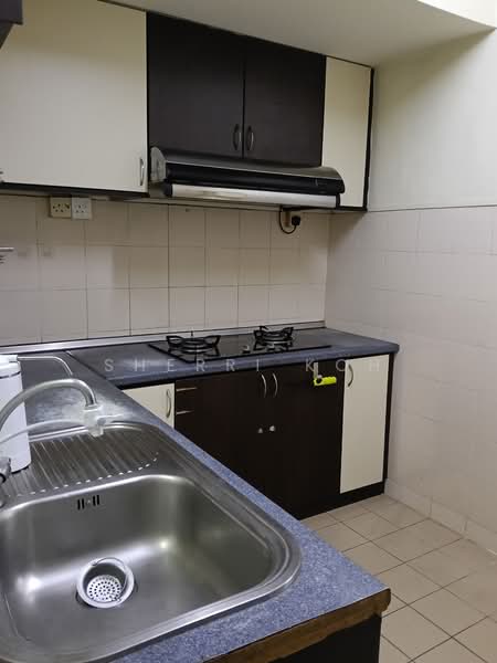 Condominium for Rent at D'aman Crimson - Sherri Koh - Kitchen - PropertyGuru.com.my