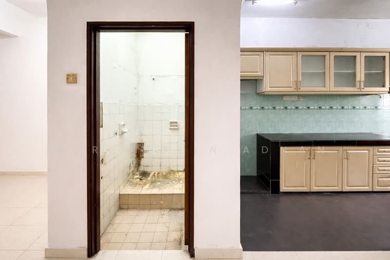 Renovated Double Storey Terrace Rawang Perdana untuk Untuk Dijual - RM 430,000, Mac 2026 - Kitchen - PropertyGuru.com.my