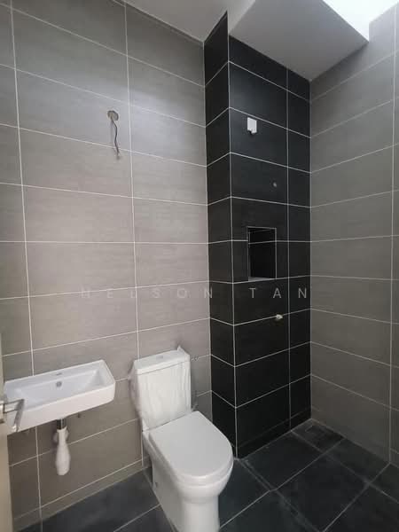 2-storey Terraced House for Sale in Bandar Dato Onn (Tebrau) - Nelson Tan - Bathroom - PropertyGuru.com.my