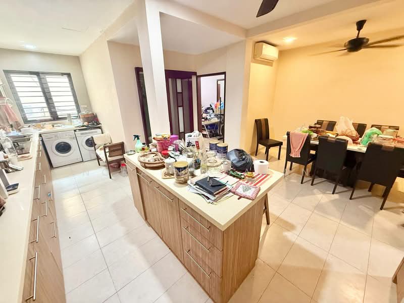 Taman Bukit Mulia untuk Untuk Dijual - RM 815,000, Mac 2026 - Kitchen - PropertyGuru.com.my