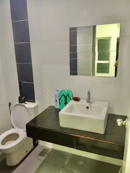 Condominium for Sale at The Wharf Residence - Derrick Yeong - Bathroom - PropertyGuru.com.my