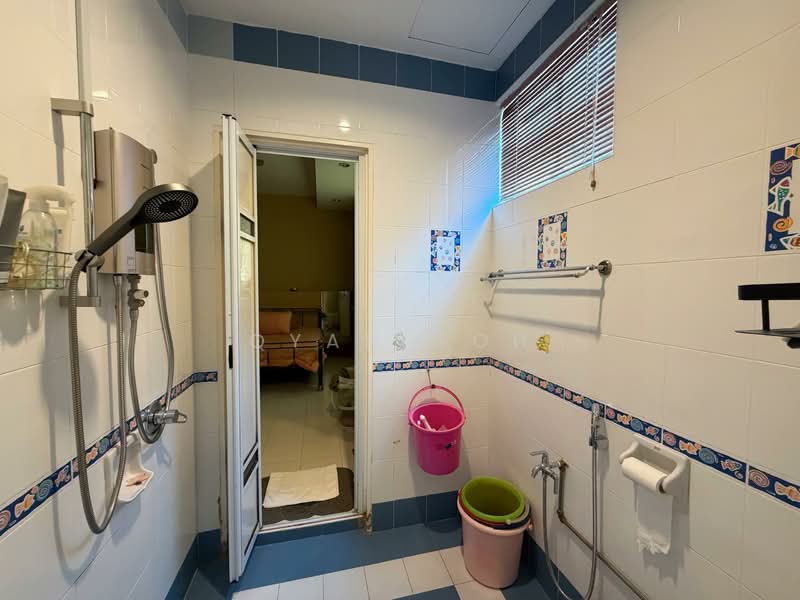 Semi-Detached House for Sale in Gelugor (Penang) - Qyan Goh - Bathroom - PropertyGuru.com.my