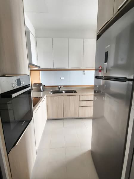 Service Residence for Sale at Southern Marina Residences - Lee Qiu Wen - Kitchen - PropertyGuru.com.my