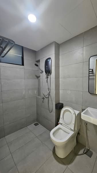 Apartment for Rent at Vivo Executive Apartment - Jie Ying - Bathroom - PropertyGuru.com.my