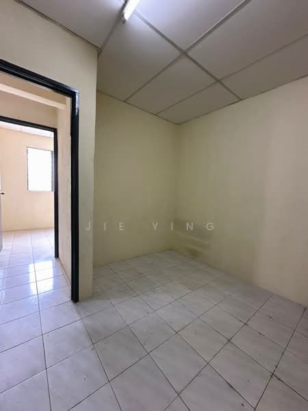 Flat for Sale at Taman Mengkudu Flat - Jie Ying - Interior - PropertyGuru.com.my