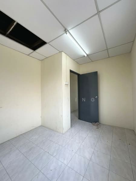 Flat for Sale at Taman Mengkudu Flat - Jie Ying - Interior - PropertyGuru.com.my
