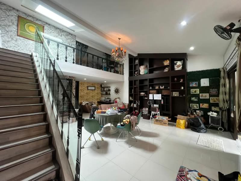 1-storey Terraced House for Rent in Taman Pelangi (Johor Bahru) - YC Fung - Living Room - PropertyGuru.com.my