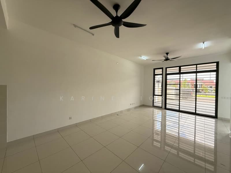 2-storey Terraced House for Rent in Johor Bahru (Johor) - Karine Sior - Living Room - PropertyGuru.com.my