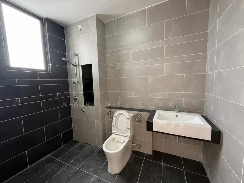 2-storey Terraced House for Rent in Johor Bahru (Johor) - Karine Sior - Bathroom - PropertyGuru.com.my