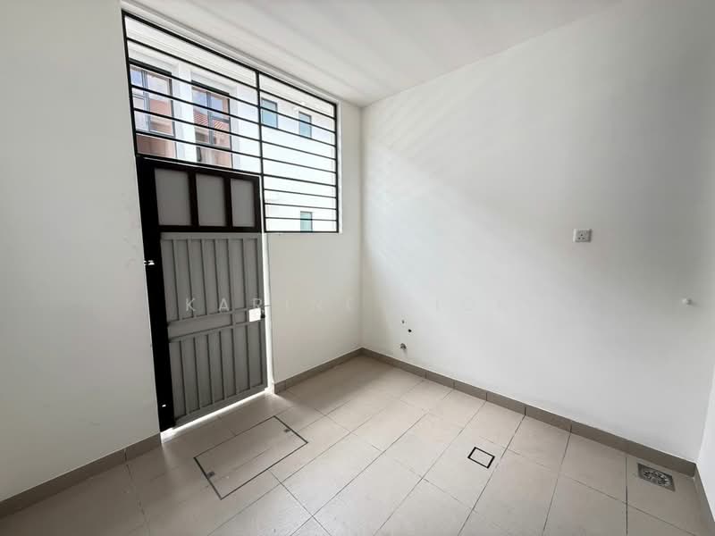 2-storey Terraced House for Rent in Johor Bahru (Johor) - Karine Sior - Entrance - PropertyGuru.com.my