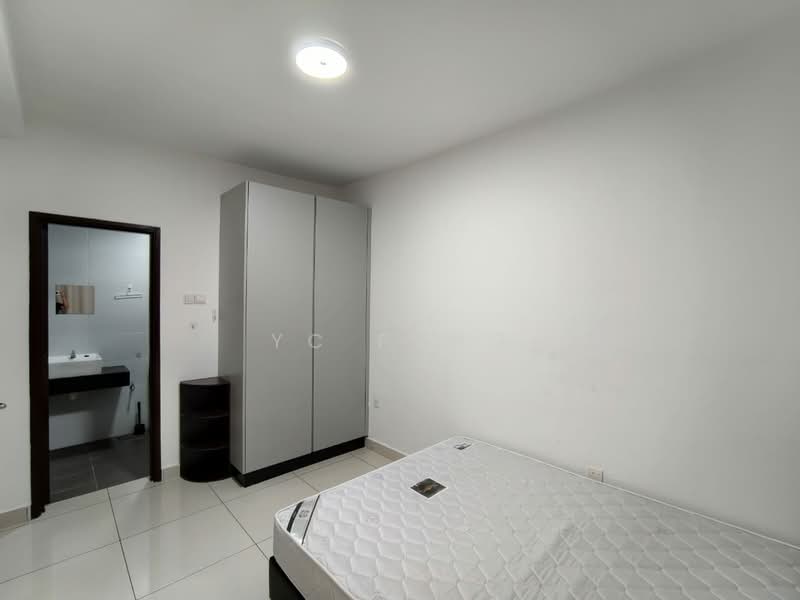 Service Residence for Rent at KSL Residence @ Daya - YC Fung - Bedroom - PropertyGuru.com.my