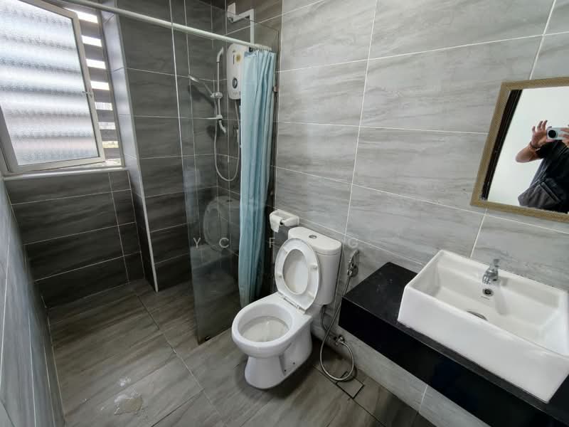 Service Residence for Rent at KSL Residence @ Daya - YC Fung - Bathroom - PropertyGuru.com.my