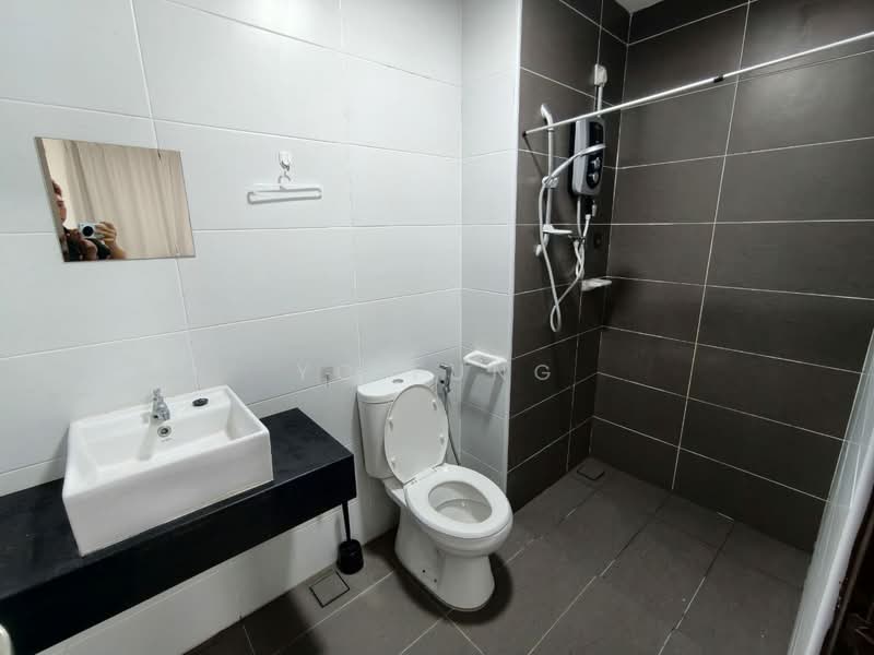Service Residence for Rent at KSL Residence @ Daya - YC Fung - Bathroom - PropertyGuru.com.my