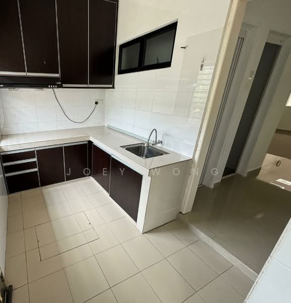 Taman Overseas Union (Taman Oug) untuk Untuk Dijual - RM 950,000, Apr 2026 - Kitchen - PropertyGuru.com.my