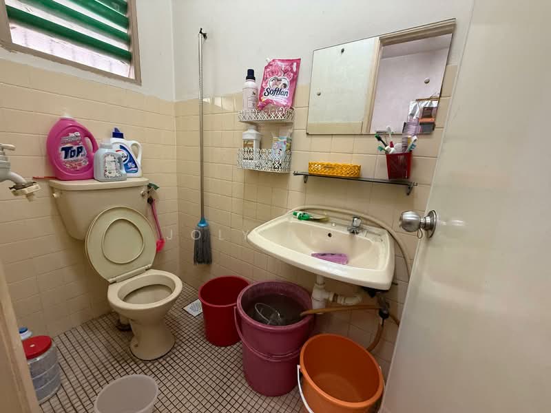 Taman Connaught, Cheras untuk Untuk Dijual - RM 948,000, Mac 2026 - Bathroom - PropertyGuru.com.my