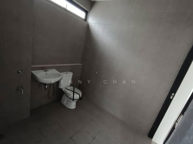 2-storey Terraced House for Sale in Klang (Selangor) - Kenny Chan - Bathroom - PropertyGuru.com.my