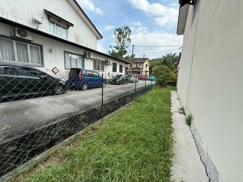 2-storey Terraced House for Sale in Taman Universiti (Bangi) - Muhammed Nazri bin Mustapha - Exterior - PropertyGuru.com.my