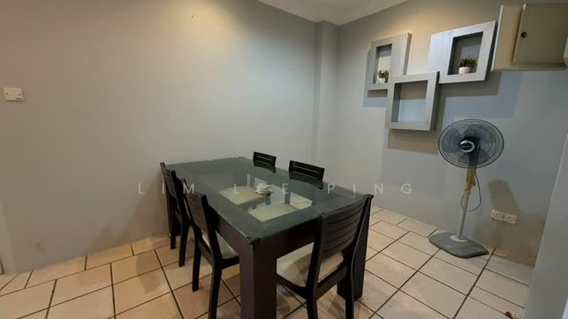 De Summit Condominium untuk Untuk Disewa - RM 2,000 /bulan, Apr 2026 - Dining Room - PropertyGuru.com.my