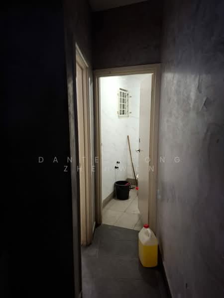 Shop / Office for Rent in Kepong (Kuala Lumpur) - Dante Leong Zhenwen - Corridor - PropertyGuru.com.my