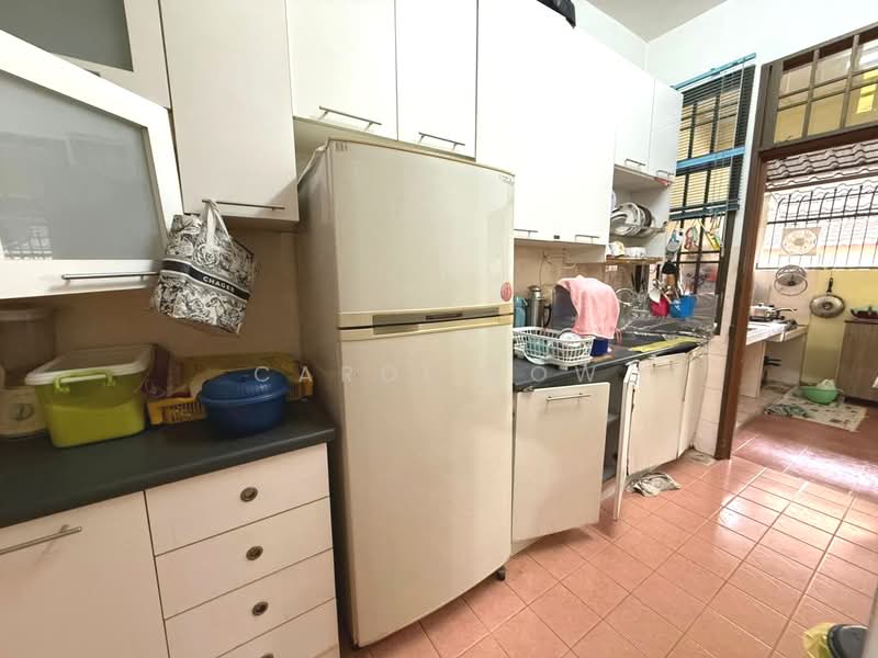 Taman Setia Indah untuk Untuk Dijual - RM 768,000, Mac 2026 - Kitchen - PropertyGuru.com.my